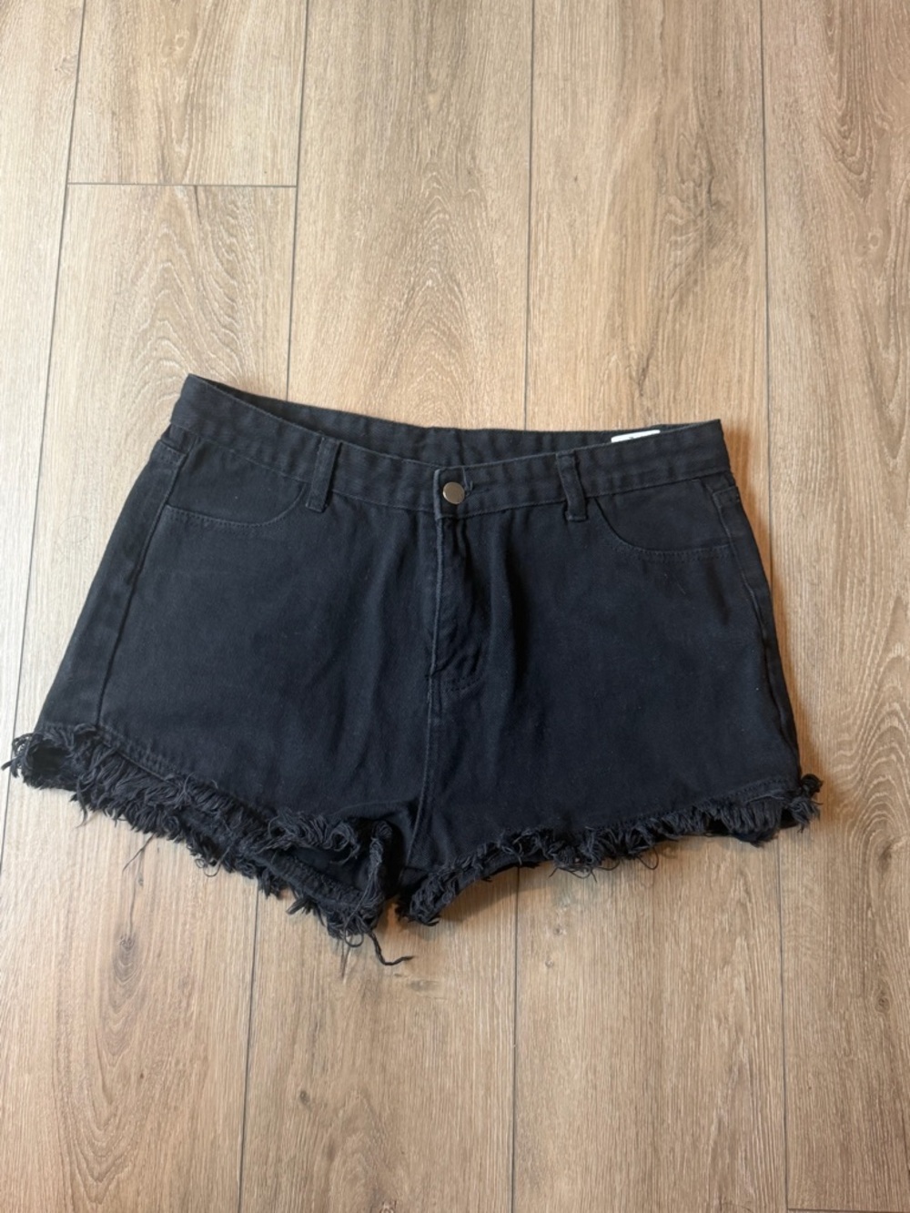 SHEIN Black Frayed Hem Denim Short Shorts